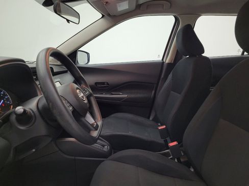 Used 2024 Nissan Kicks S FWD image 17