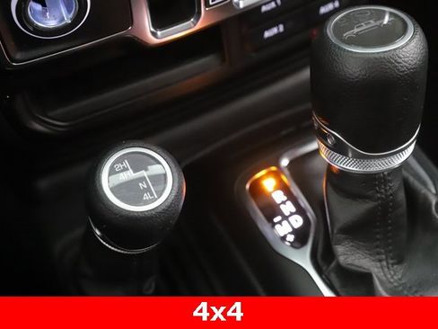 Used 2022 Jeep Gladiator Sport image 23