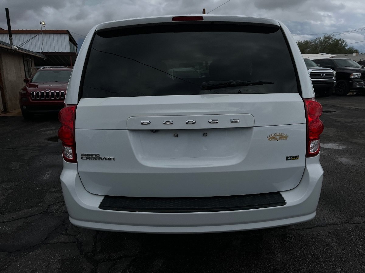 Used 2018 Dodge Grand Caravan SE FWD image 6