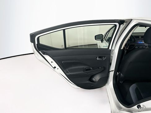 Used 2025 Nissan Versa SV FWD image 25