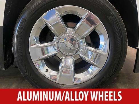 Used 2020 Chevrolet Suburban Premier w/ Premier 6.2L Value Package AWD/4WD image 7