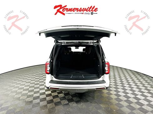 Used 2022 Ford Expedition Max Limited image 29