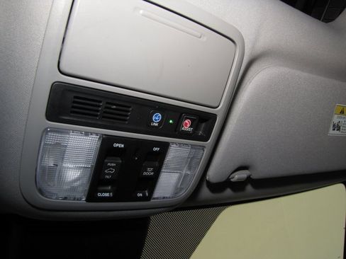 Used 2023 Honda Odyssey Touring image 8
