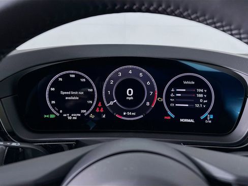 New 2026 Porsche Cayenne S image 13