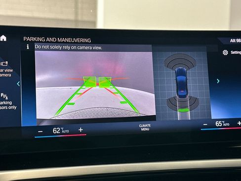 Certified 2023 BMW 330i Sedan RWD image 23