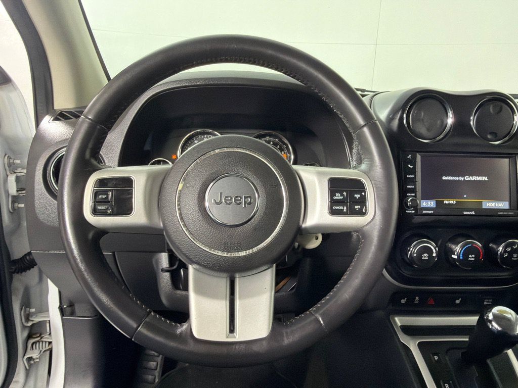 Used 2016 Jeep Compass High Altitude AWD/4WD image 15
