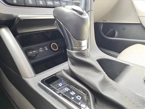 Used 2016 Hyundai Sonata Limited w/ Option Group 02 image 12