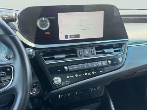 Used 2024 Lexus ES 350 w/ Premium Package FWD image 31