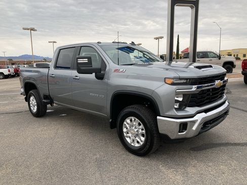 Certified 2025 Chevrolet Silverado 2500 LT image 4