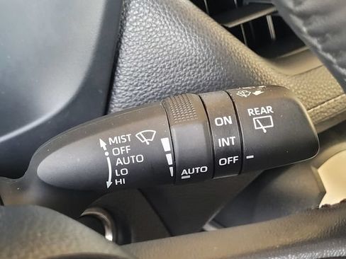 Certified 2025 Toyota RAV4 XLE w/ Convenience Package AWD/4WD image 31