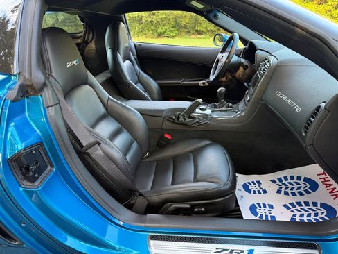 Used 2009 Chevrolet Corvette ZR1 w/ Preferred Equipment Group RWD image 59