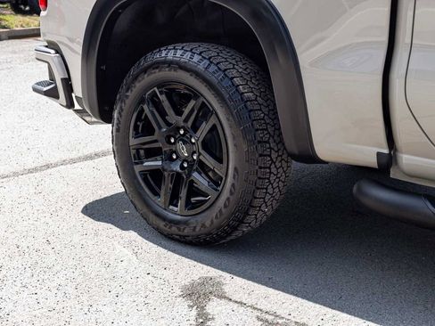 Used 2026 Chevrolet Silverado 1500 Custom w/ Turbomax Blackout Package AWD/4WD image 10