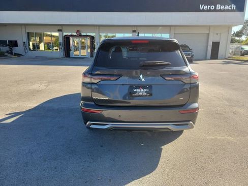 New 2026 Mitsubishi Outlander SE image 5