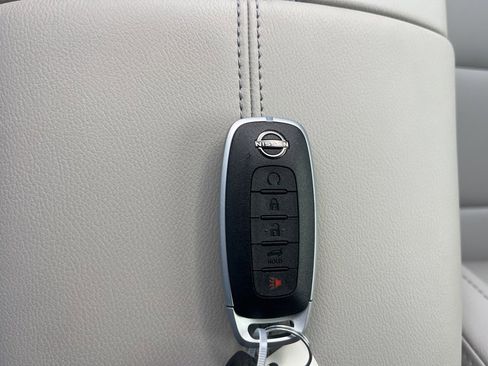 Used 2025 Nissan Murano SV image 20