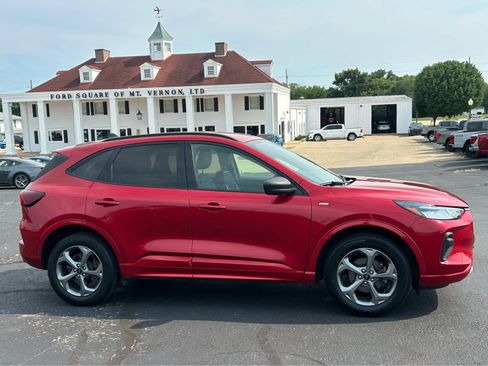Used 2023 Ford Escape ST-Line w/ Tech Pack #1 AWD/4WD image 4