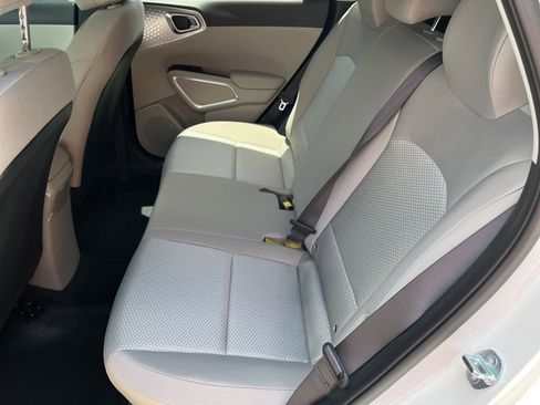 New 2025 Kia Soul LX w/ LX Technology Package image 17