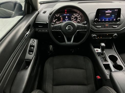 Used 2022 Nissan Altima 2.5 SV FWD image 30