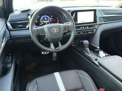Used 2026 Toyota Camry SE w/ Convenience Package FWD image 18