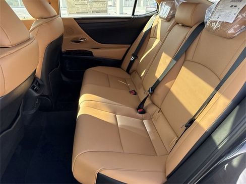New 2025 Lexus ES 350 w/ Premium Package image 23