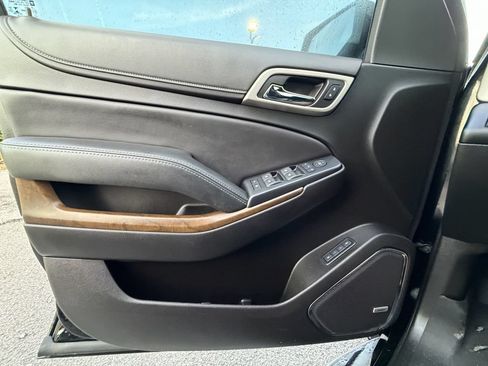 Used 2019 GMC Yukon XL Denali RWD image 21