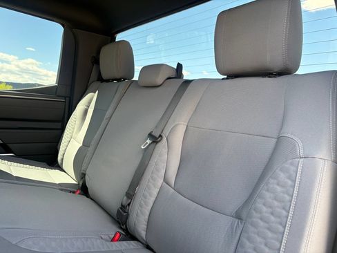 Used 2025 Toyota Tundra SR5 w/ SR5 Convenience Package AWD/4WD image 17