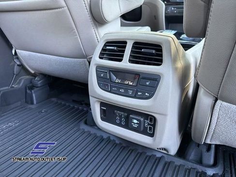 Used 2022 Honda Pilot Touring image 24