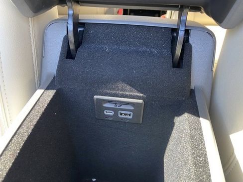 Certified 2023 Cadillac XT6 Premium Luxury image 24