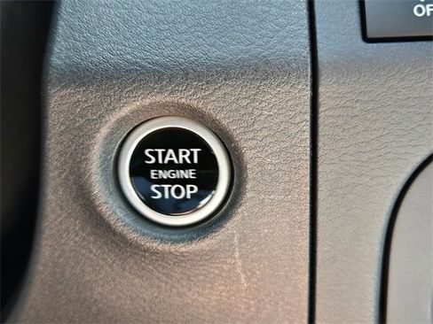 New 2025 Nissan Frontier SV image 23