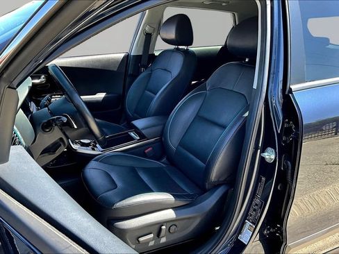 Used 2019 Kia Niro EX Premium FWD image 22