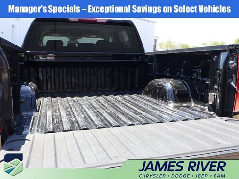 Used 2025 Chevrolet Silverado 1500 LT AWD/4WD image 15