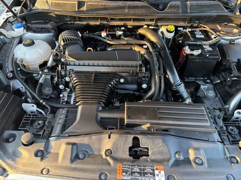 Used 2024 Lincoln Corsair AWD image 25