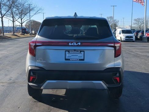 Used 2024 Kia Seltos LX image 6