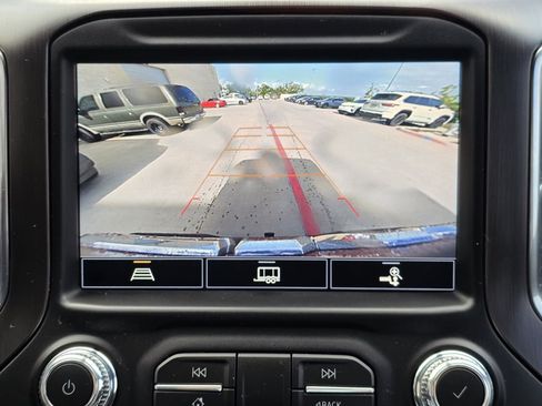 Used 2021 GMC Sierra 1500 AT4 w/ AT4 Value Package AWD/4WD image 13