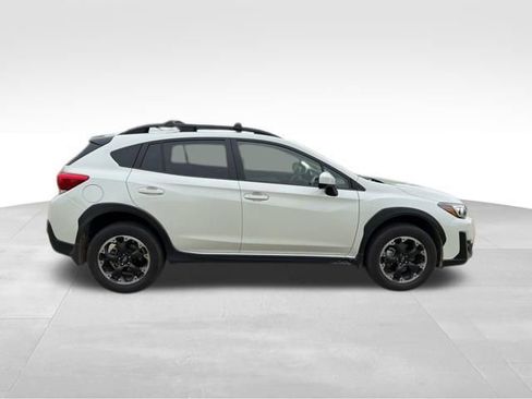 Used 2023 Subaru Crosstrek 2.0i Premium AWD/4WD image 2