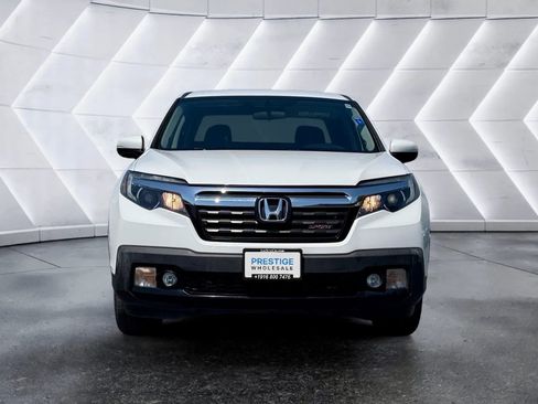 Used 2019 Honda Ridgeline Sport image 2