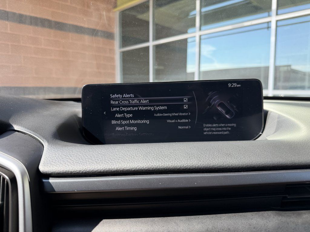 Used 2024 MAZDA CX-50 Meridian Edition w/ Apex Package AWD/4WD image 22