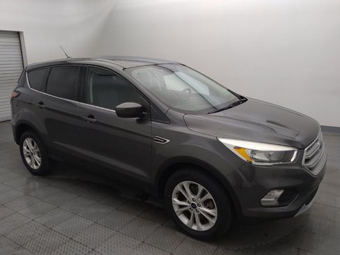 Used 2017 Ford Escape SE AWD/4WD image 11