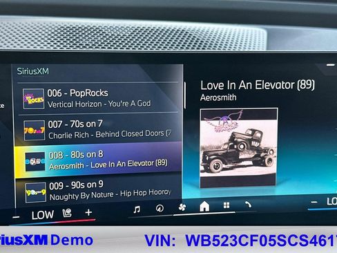 Used 2025 BMW iX xDrive50 image 40