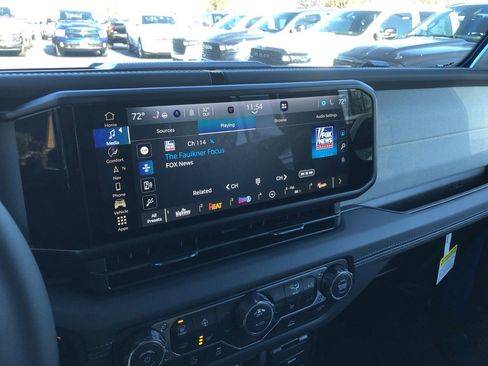 New 2026 Jeep Wrangler Sahara w/ Technology Group image 27