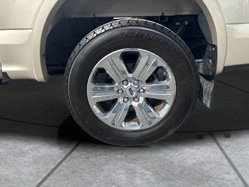 Used 2018 Ford F150 Lariat w/ Equipment Group 502A Luxury AWD/4WD image 21