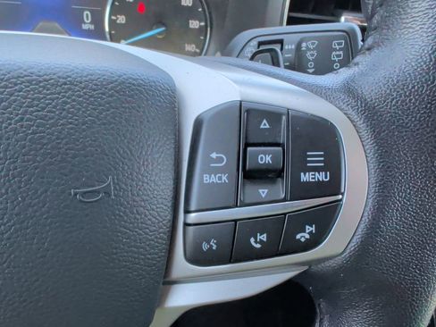 Used 2021 Ford Explorer XLT w/ Equipment Group 202A AWD/4WD image 27