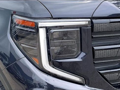 Used 2023 GMC Sierra 1500 Elevation RWD image 28