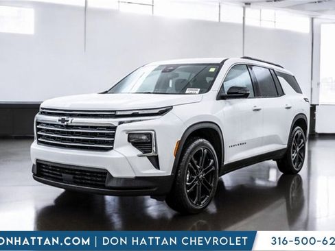 New 2026 Chevrolet Traverse LT image 1