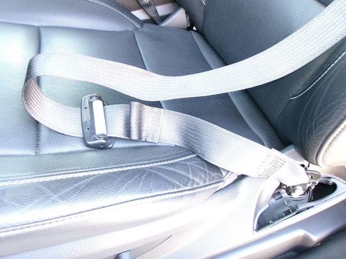 Used 2019 GMC Yukon SLT w/ Open Road Package image 23