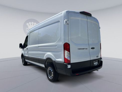 New 2026 Ford Transit 250 148 Medium Roof w/ Load Area Protection Package RWD image 4