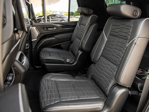 Used 2023 Cadillac Escalade V image 39