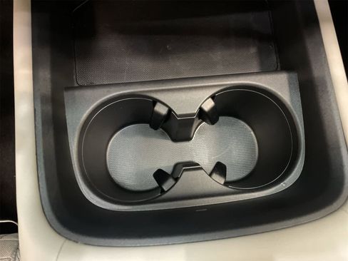 Certified 2025 Honda HR-V LX image 8