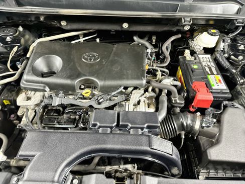 Used 2021 Toyota RAV4 LE FWD image 27