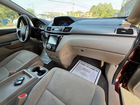 Used 2016 Honda Odyssey SE image 14