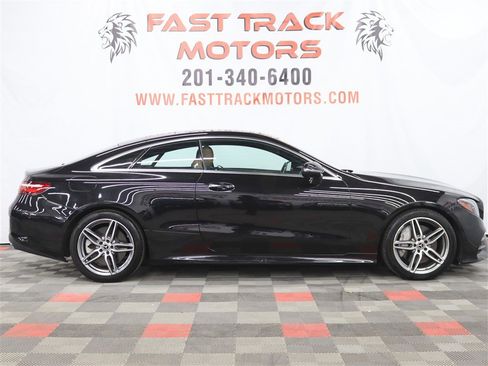 Used 2018 Mercedes-Benz E 400 Coupe image 4